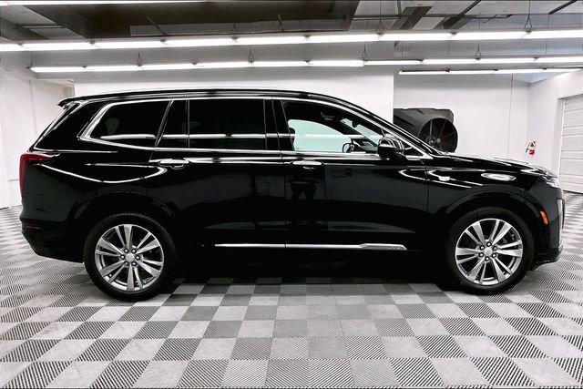 Used 2023 Cadillac XT6 Premium Luxury image 15