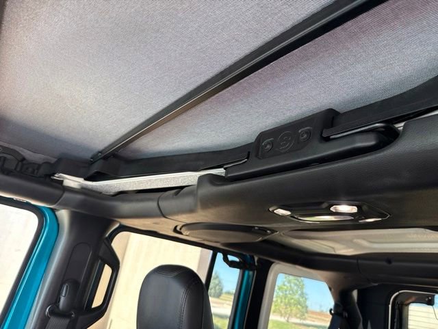 Used 2020 Jeep Wrangler Unlimited Rubicon w/ Dual Top Group AWD/4WD image 10