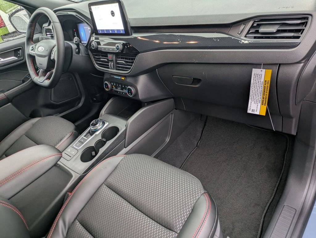 New 2026 Ford Escape ST-Line w/ Cold Weather Package image 45