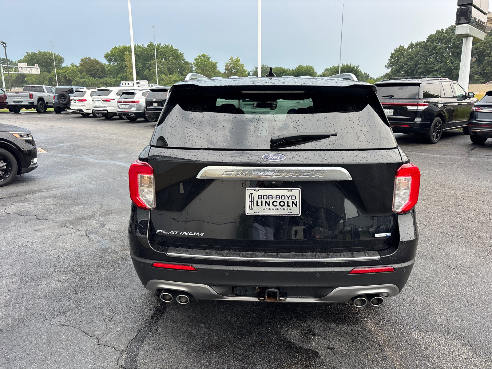 Used 2020 Ford Explorer Platinum w/ Premium Technology Package AWD/4WD image 6