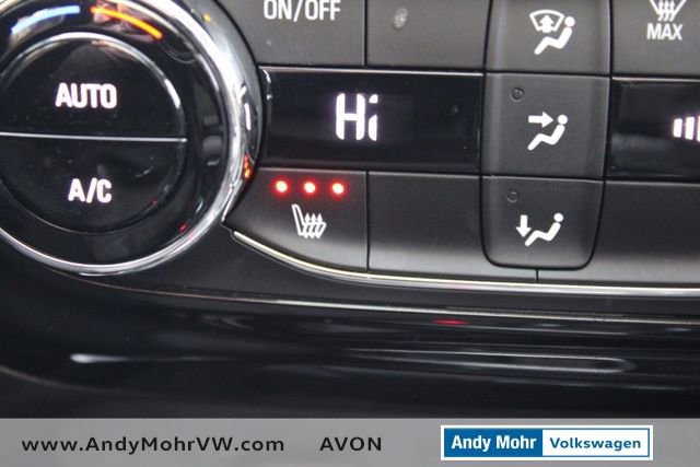 Used 2025 Chevrolet Trax ACTIV w/ Sunroof Package image 35