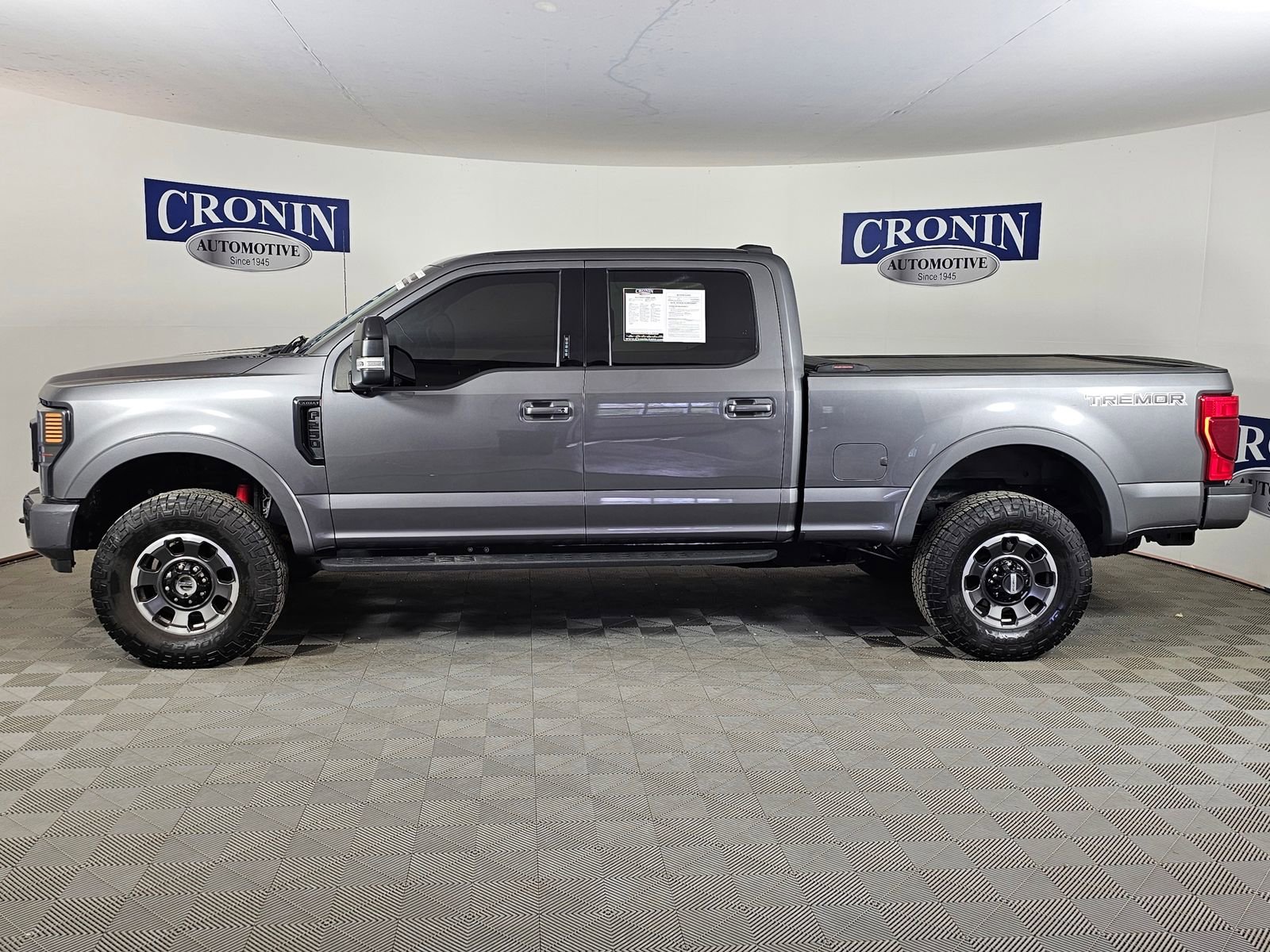 Used 2022 Ford F250 Lariat w/ Tremor Off-Road Package image 2