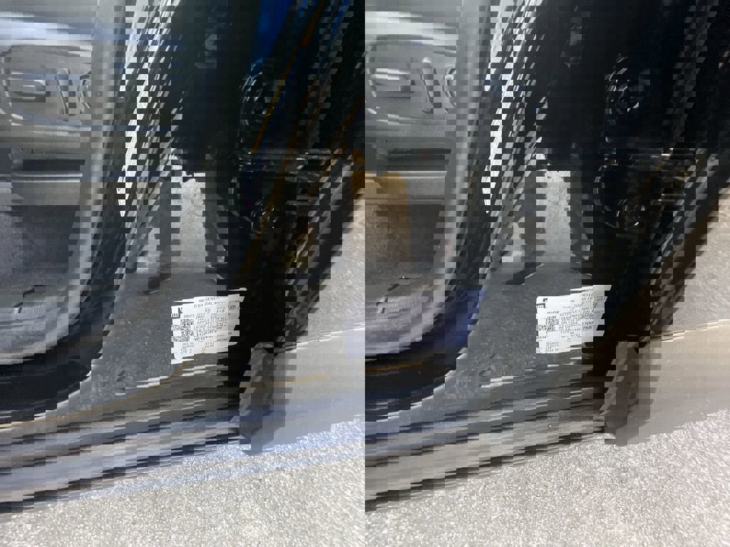 Certified 2023 Chevrolet Traverse LT image 33