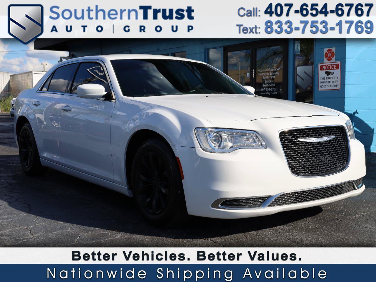 Used 2015 Chrysler 300 Limited RWD image 1