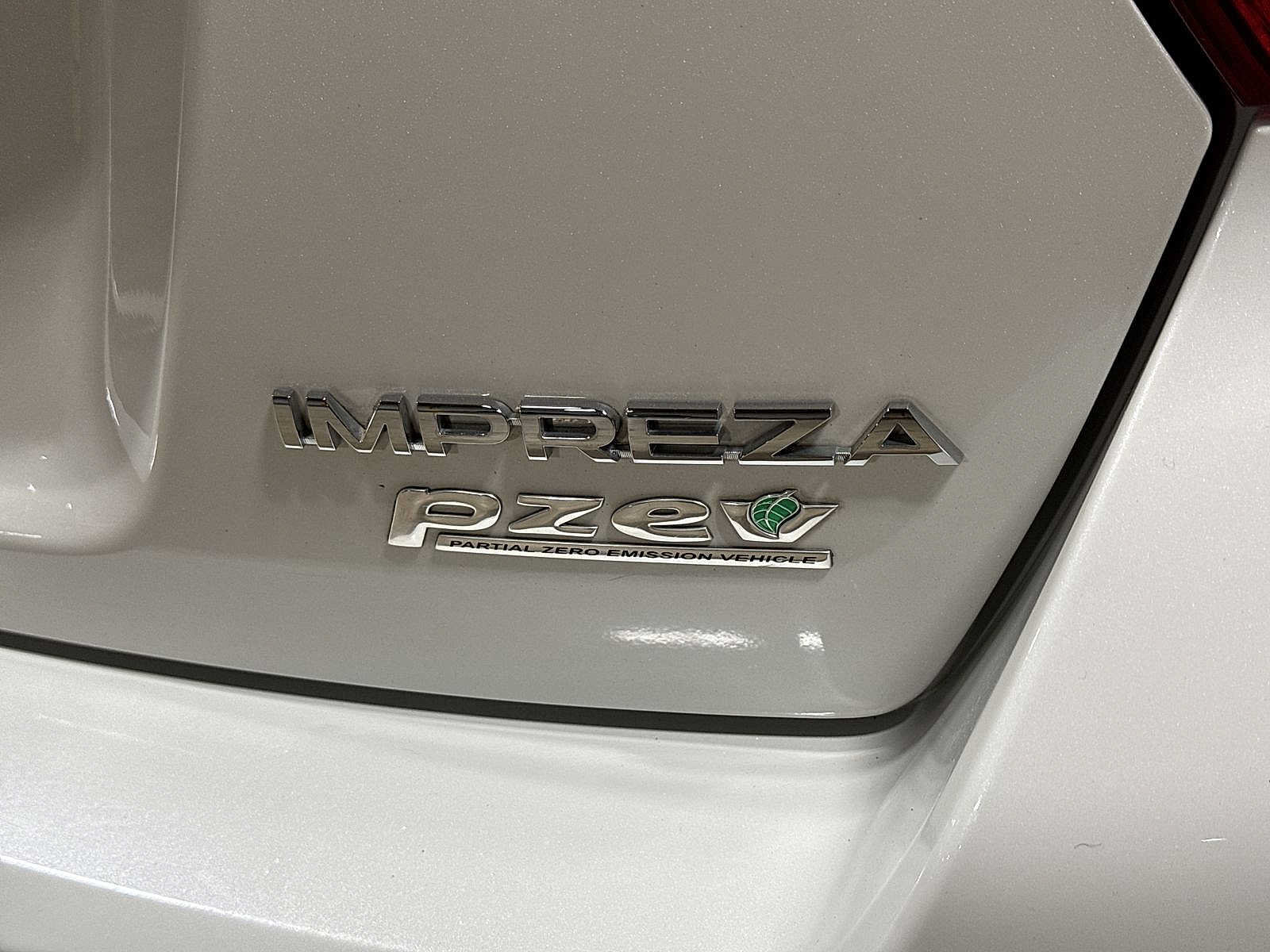 Used 2016 Subaru Impreza 2.0i Premium AWD/4WD image 25