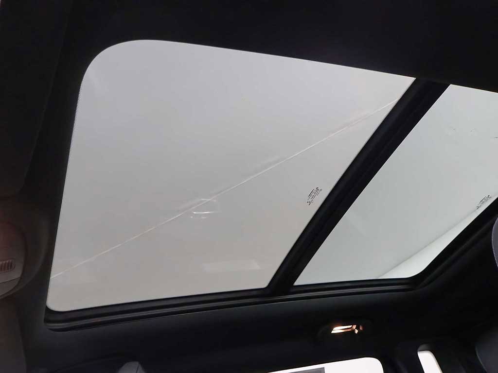 Used 2022 Jeep Compass Altitude w/ Sun and Sound Group image 19