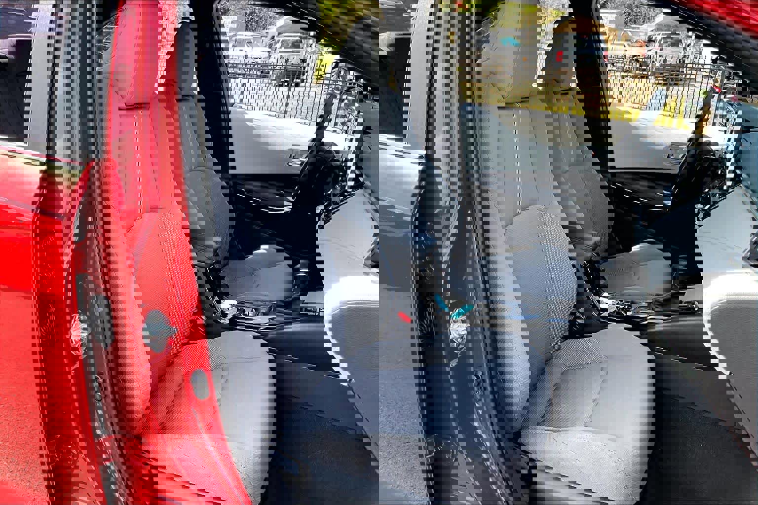 Used 2021 Toyota Corolla SE image 9