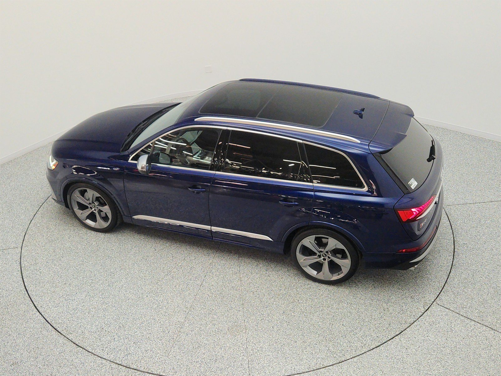 Used 2023 Audi SQ7 Premium Plus AWD/4WD image 29