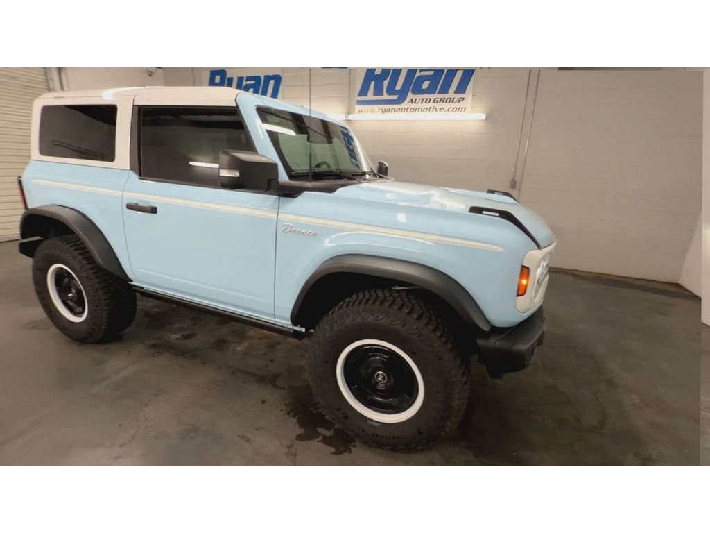 Used 2024 Ford Bronco Heritage Edition AWD/4WD image 2