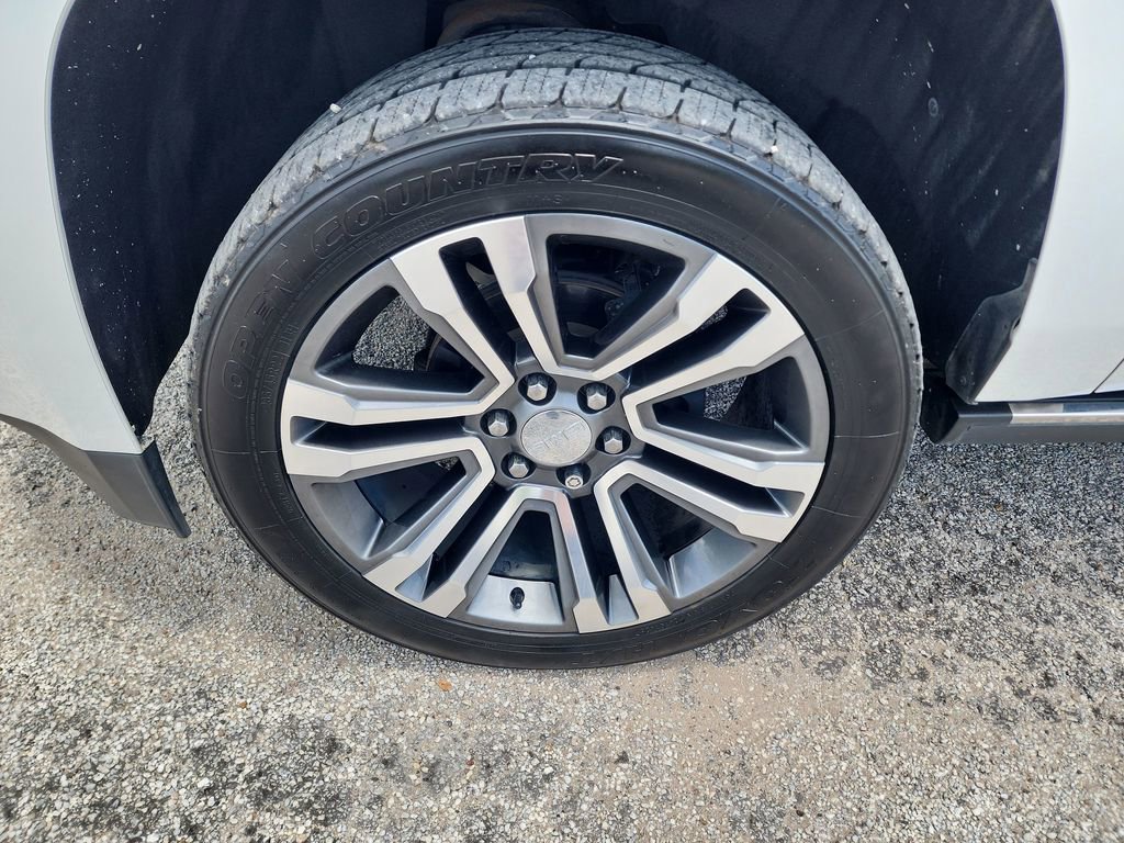 Used 2019 GMC Yukon Denali w/ Denali Ultimate Package AWD/4WD image 12