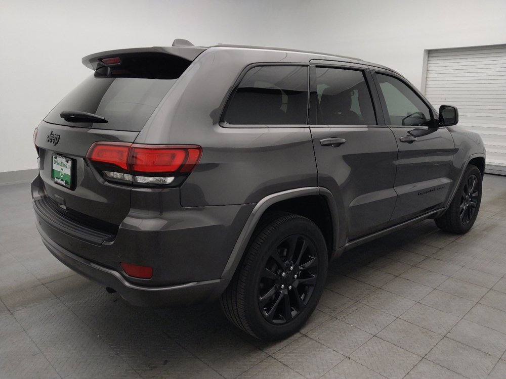 Used 2021 Jeep Grand Cherokee Laredo X RWD image 9