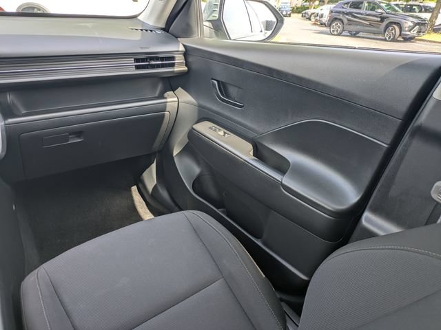 Used 2025 Hyundai Kona SEL FWD image 16