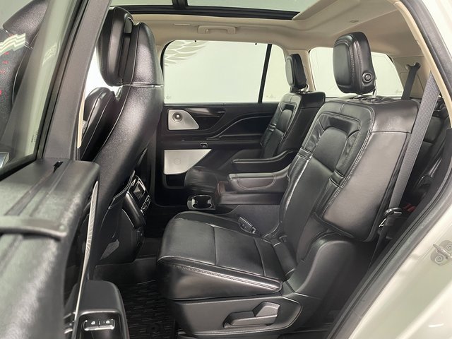 Used 2020 Lincoln Aviator Reserve w/ Equipment Group 201A image 21