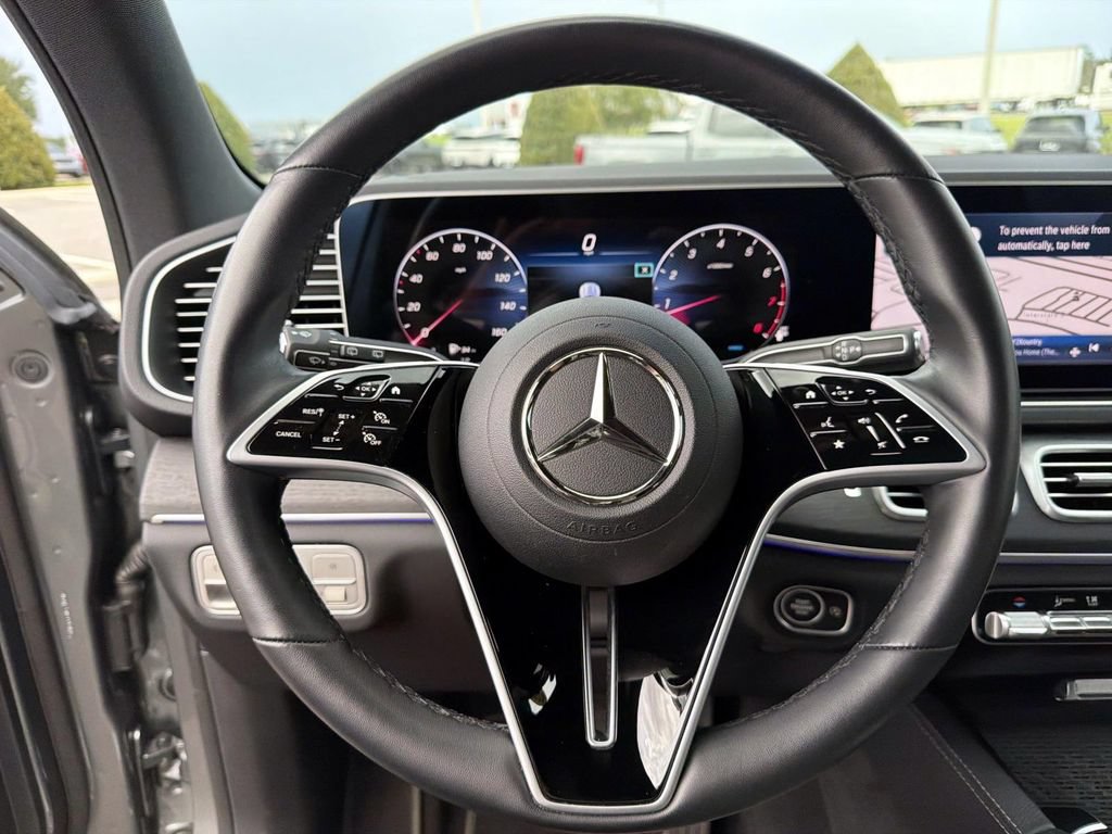 Used 2025 Mercedes-Benz GLE 450 4MATIC w/ Winter Package image 28