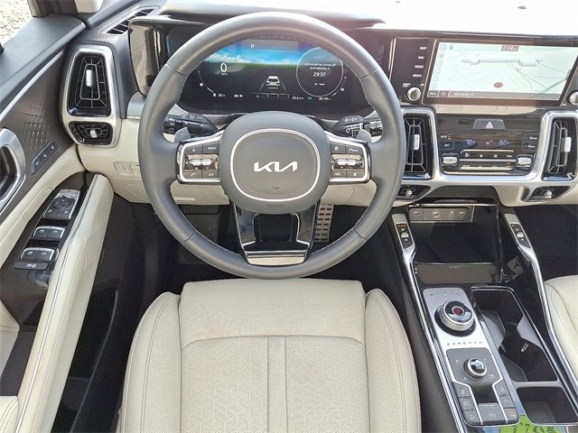 Used 2023 Kia Sorento SX Prestige image 11