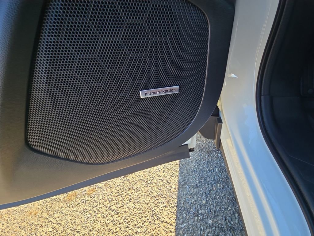 New 2026 Subaru Ascent Limited Bronze image 24