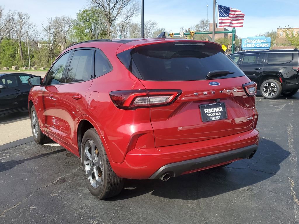 Used 2023 Ford Escape ST-Line AWD/4WD image 4