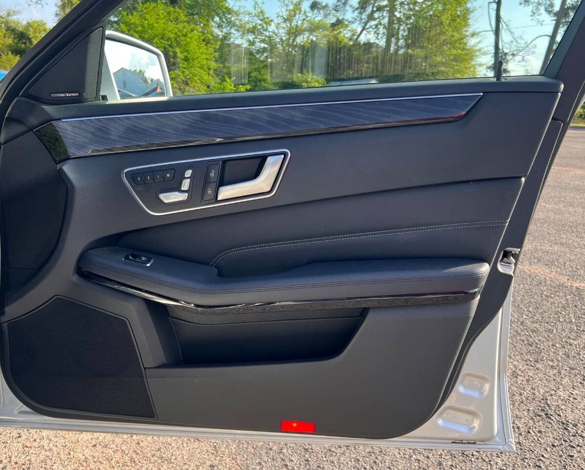 Used 2015 Mercedes-Benz E 350 Sedan image 16