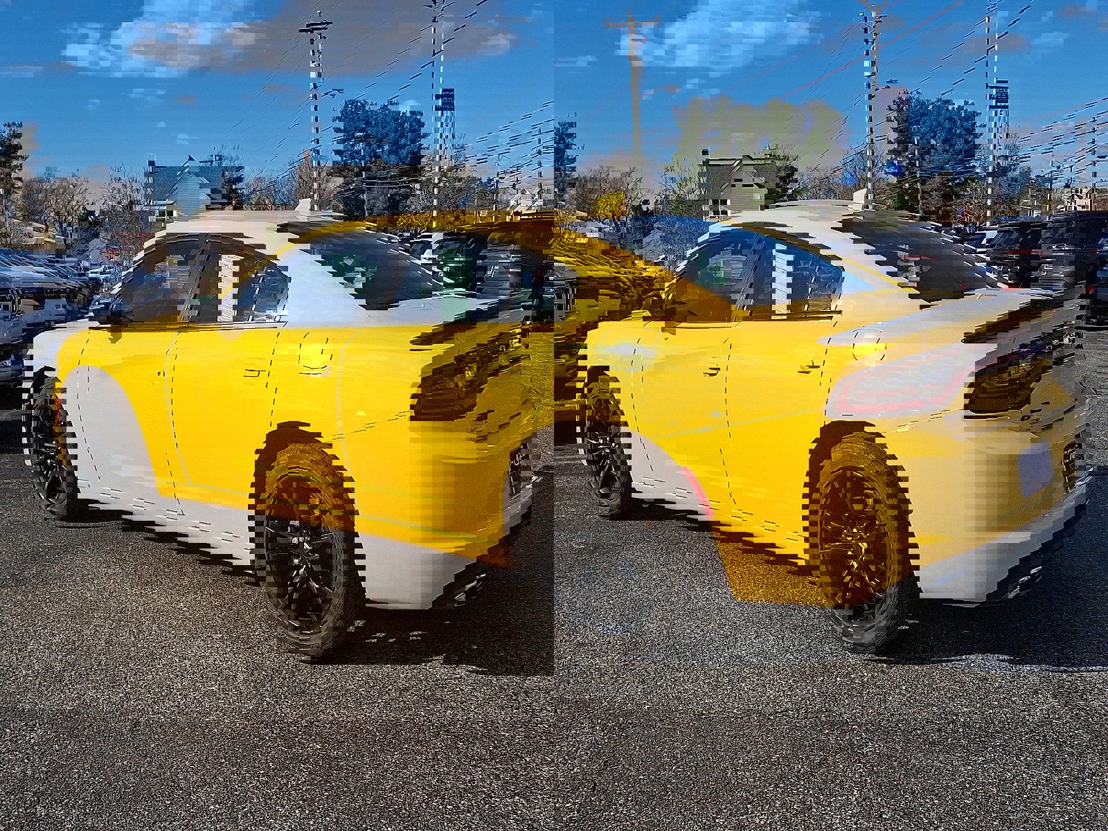 Used 2017 Dodge Charger SXT w/ Blacktop Package image 4