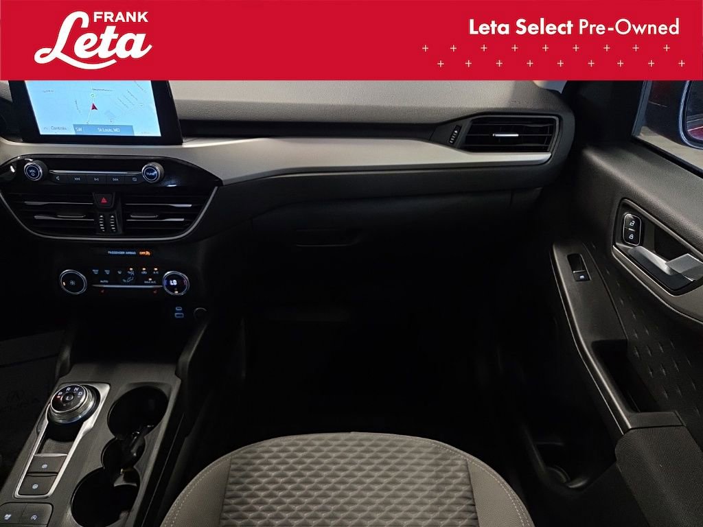 Used 2020 Ford Escape SE FWD image 18