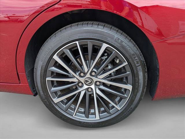 Used 2025 Lexus ES 300h w/ Premium Package FWD image 21