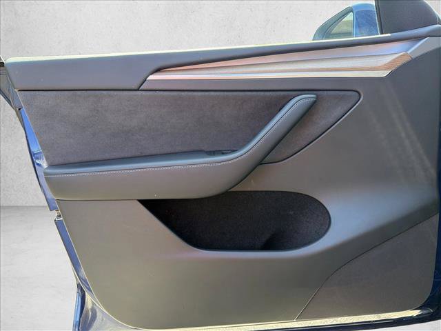 Used 2023 Tesla Model Y Long Range AWD/4WD image 10