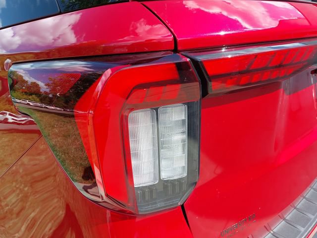 Certified 2025 Ford Explorer ST-Line AWD/4WD image 33