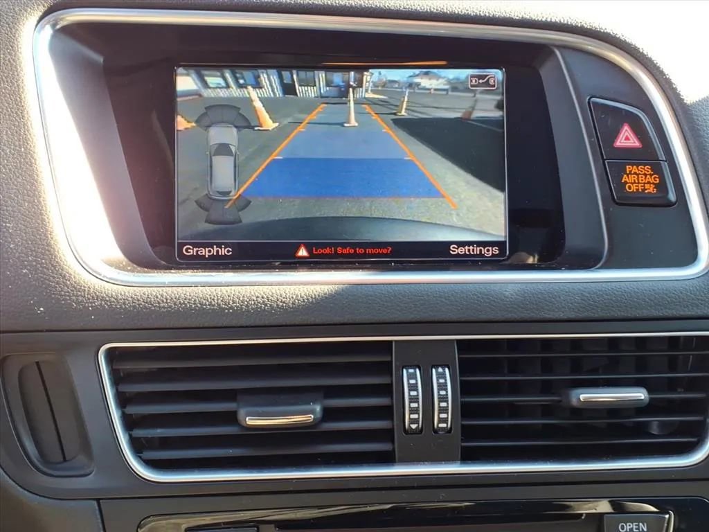 Used 2016 Audi Q5 2.0T Premium Plus w/ Technology Package image 34