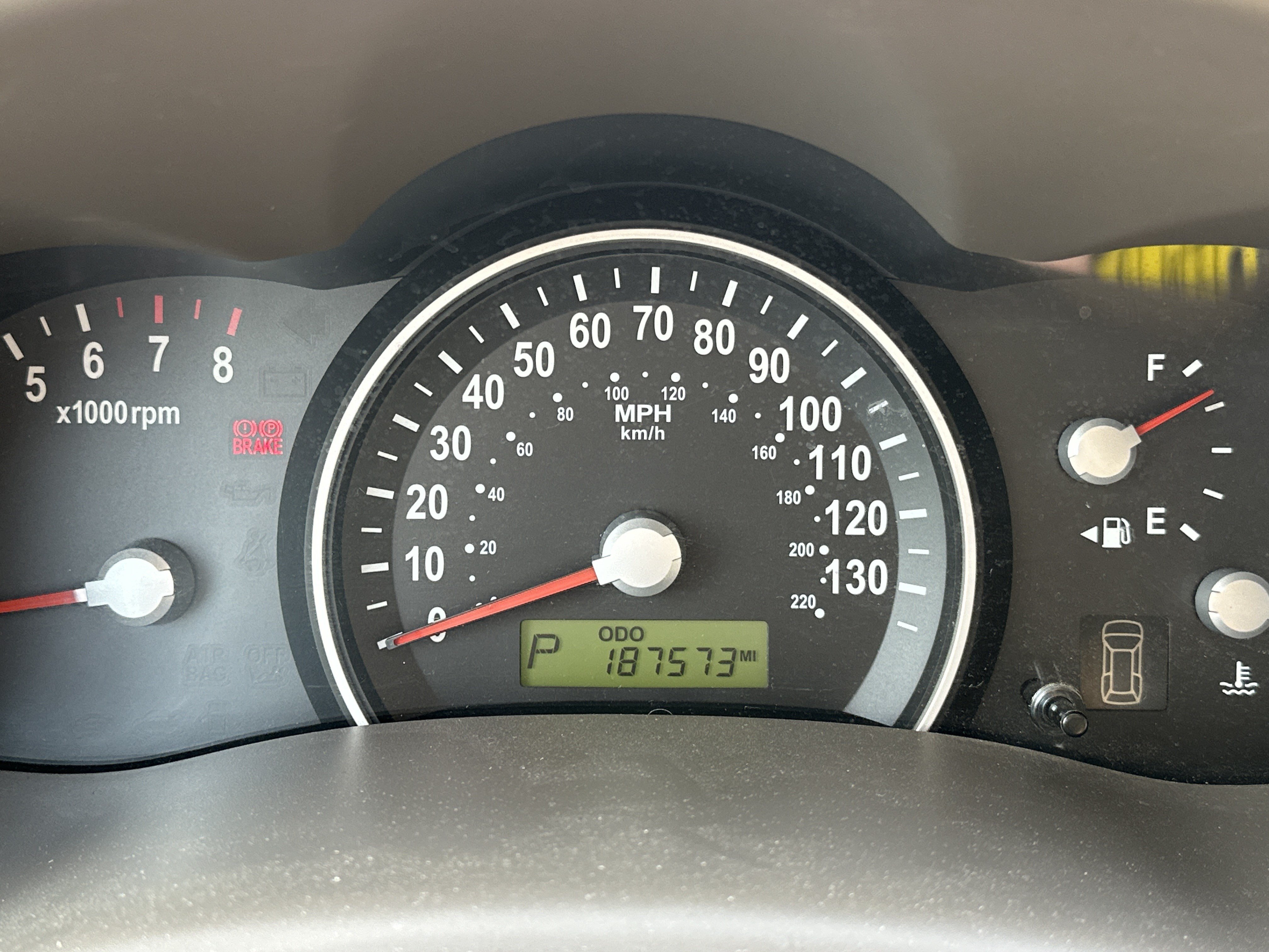 Used 2008 Kia Sedona LX FWD image 23