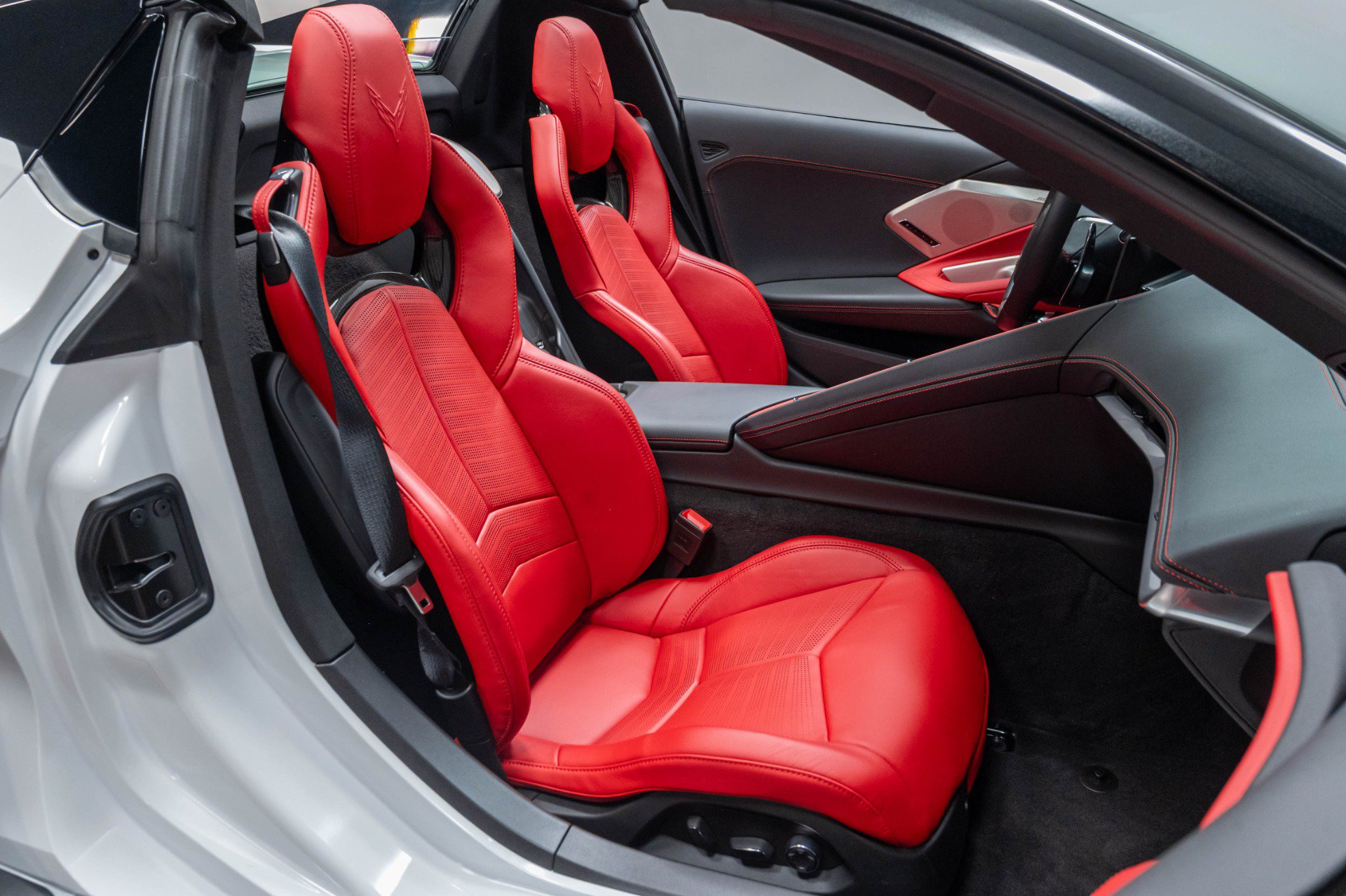 Used 2023 Chevrolet Corvette Z06 RWD image 31