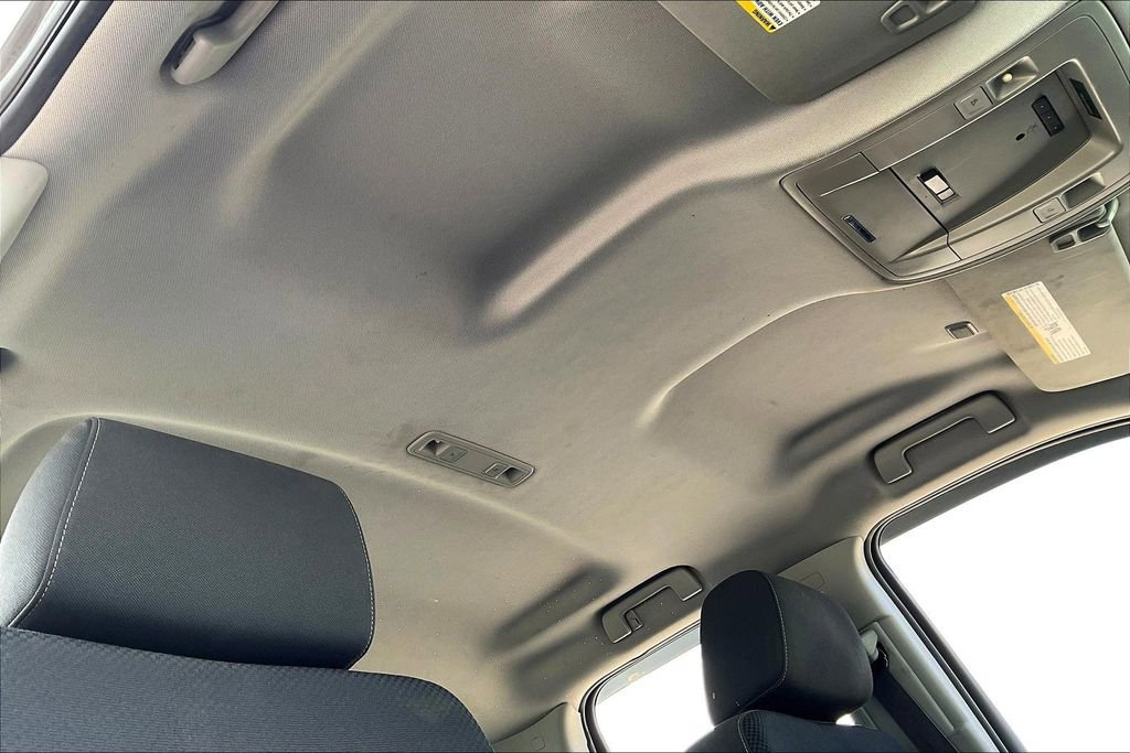 Used 2015 GMC Sierra 1500 SLE w/ Carbon-20 Edition image 17