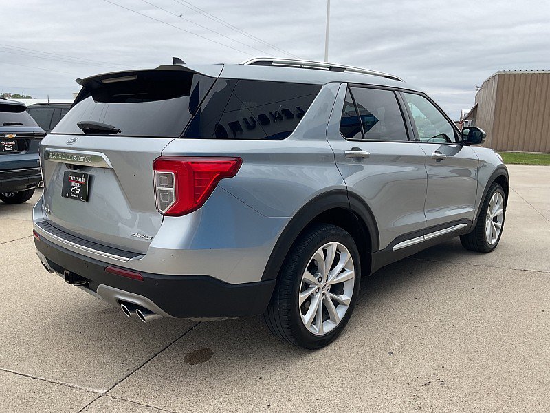 Used 2023 Ford Explorer Platinum w/ Technology Package AWD/4WD image 6