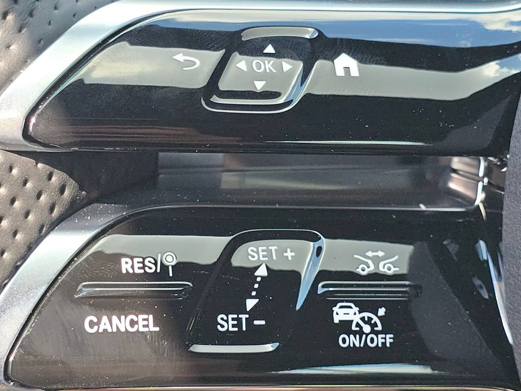 New 2026 Mercedes-Benz C 300 4MATIC Sedan image 35