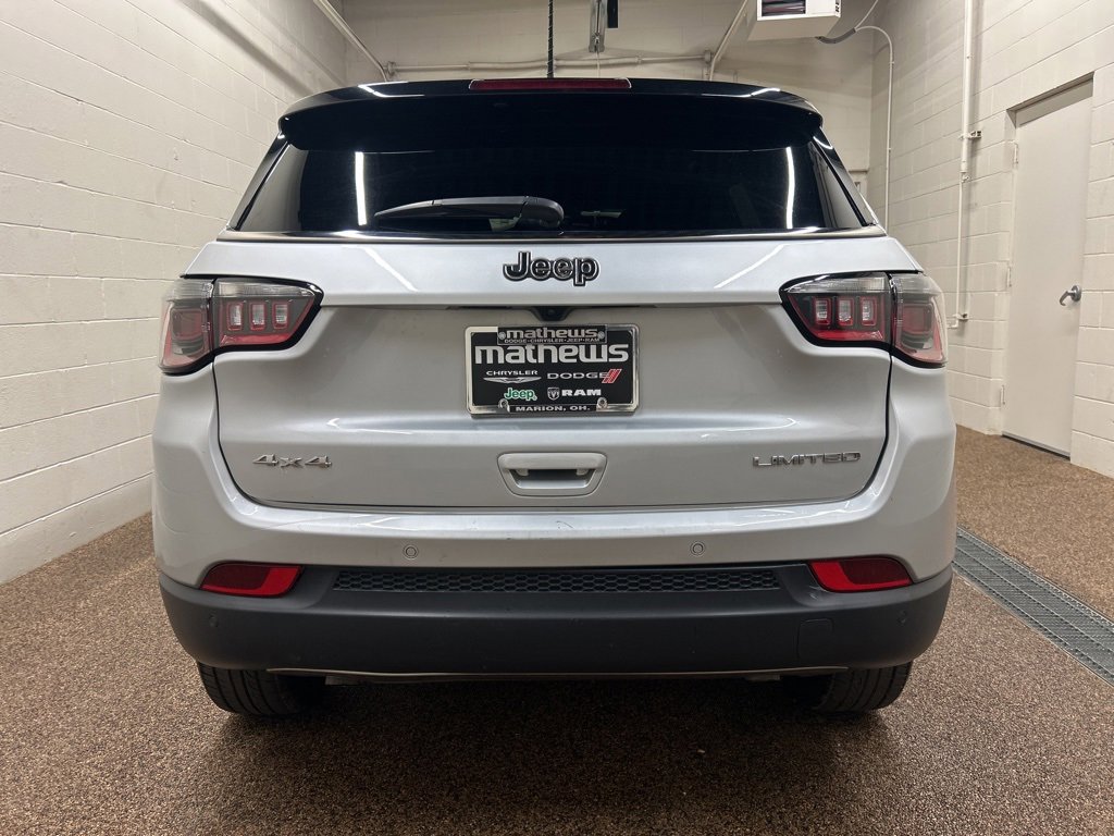 Used 2024 Jeep Compass Limited image 3