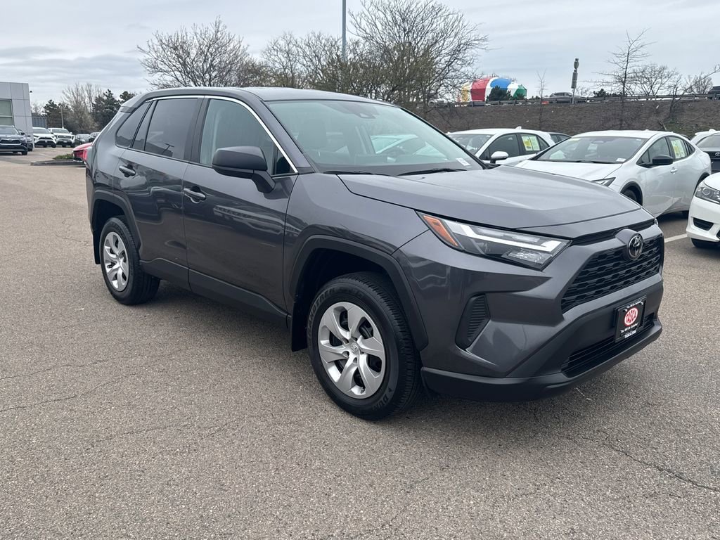 Used 2023 Toyota RAV4 LE AWD/4WD image 10