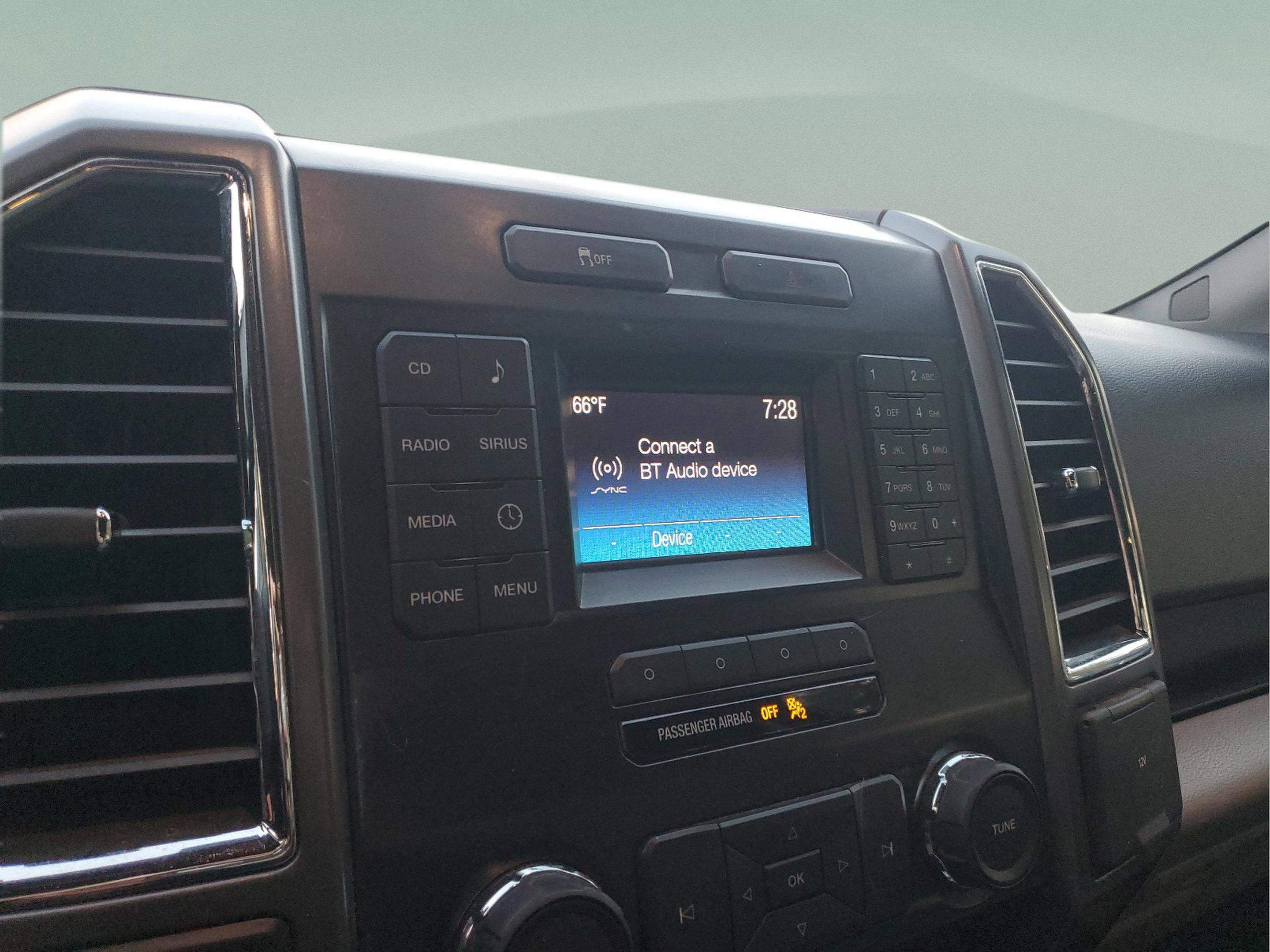 Used 2015 Ford F150 XLT image 19