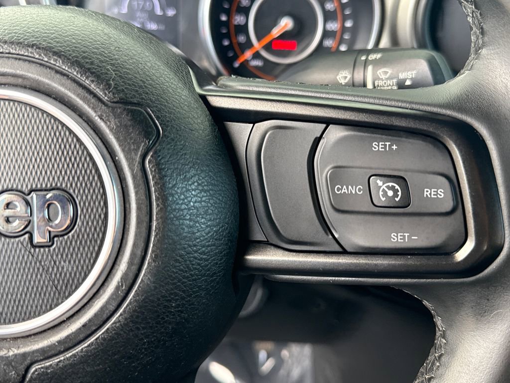 Used 2018 Jeep Wrangler Sport AWD/4WD image 16