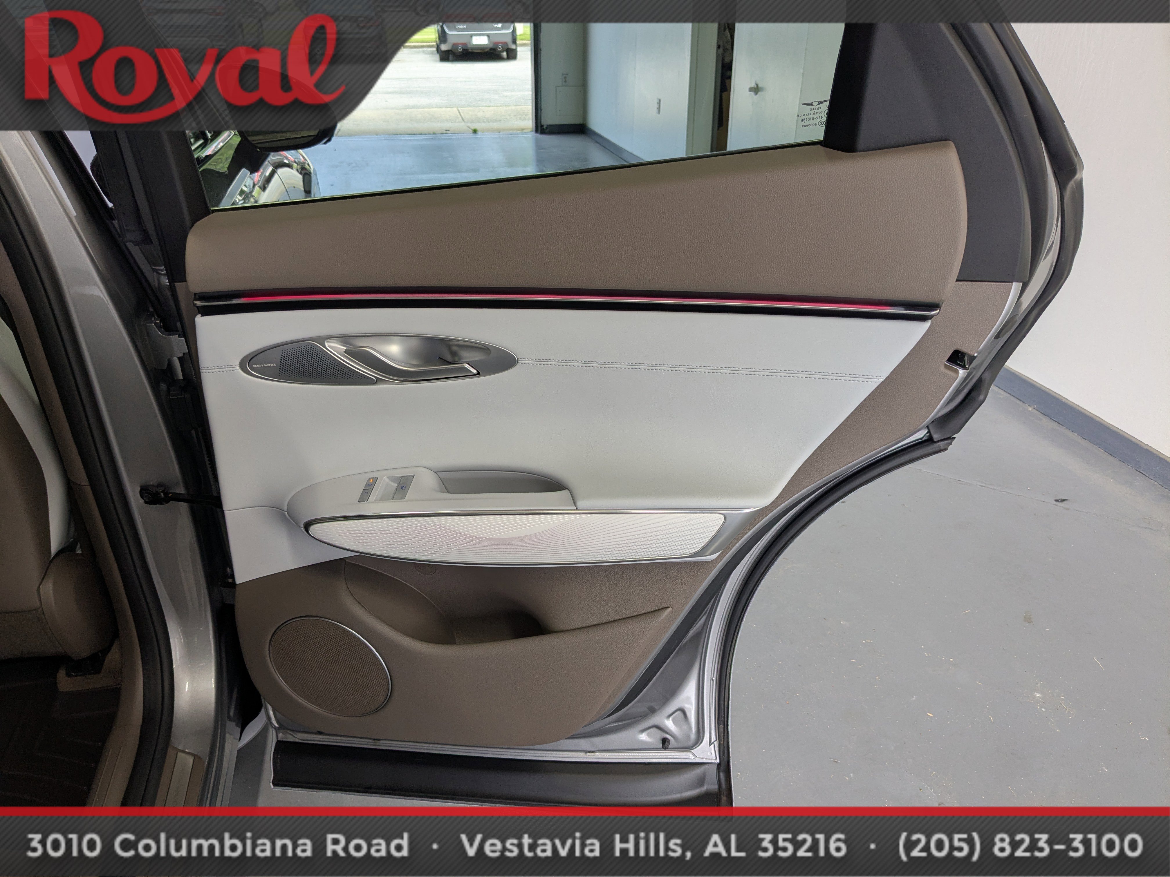 Used 2026 Genesis GV70 2.5T Advanced AWD/4WD image 9