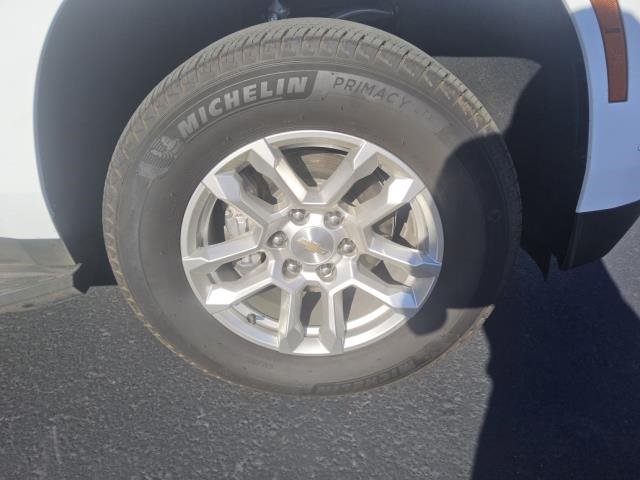 Used 2026 Chevrolet Suburban LS AWD/4WD image 23