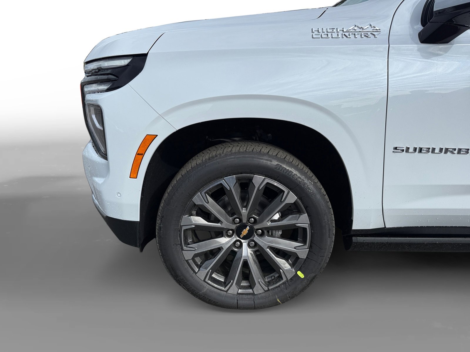 New 2026 Chevrolet Suburban High Country AWD/4WD image 9