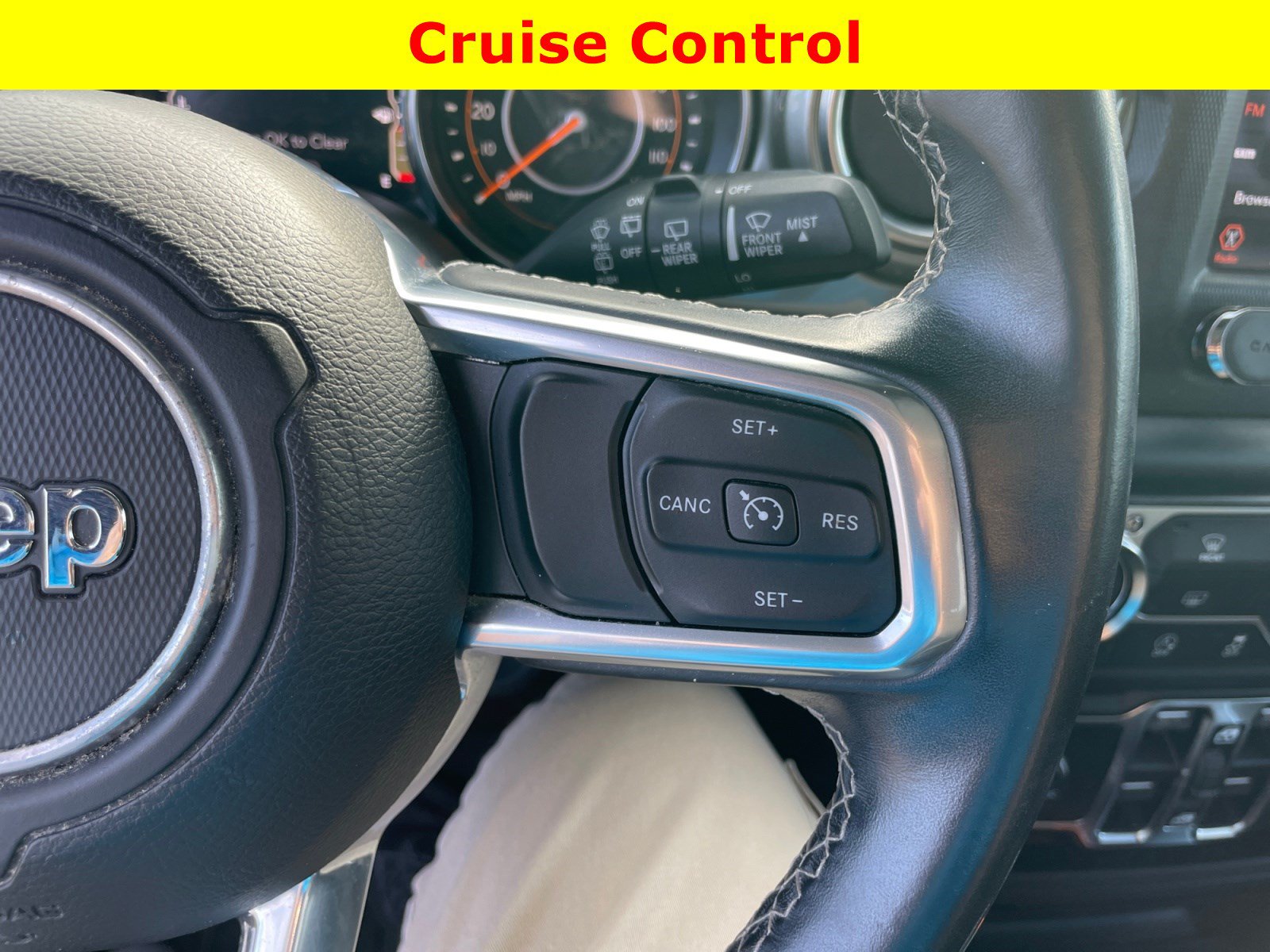 Used 2019 Jeep Wrangler Unlimited Sahara AWD/4WD image 21