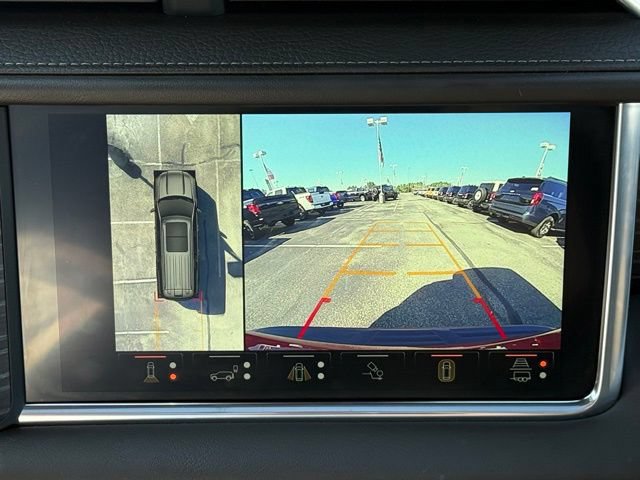Used 2024 GMC Yukon XL Denali w/ Denali Reserve Package AWD/4WD image 19