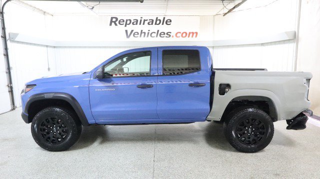Used 2025 Chevrolet Colorado Trail Boss AWD/4WD image 1
