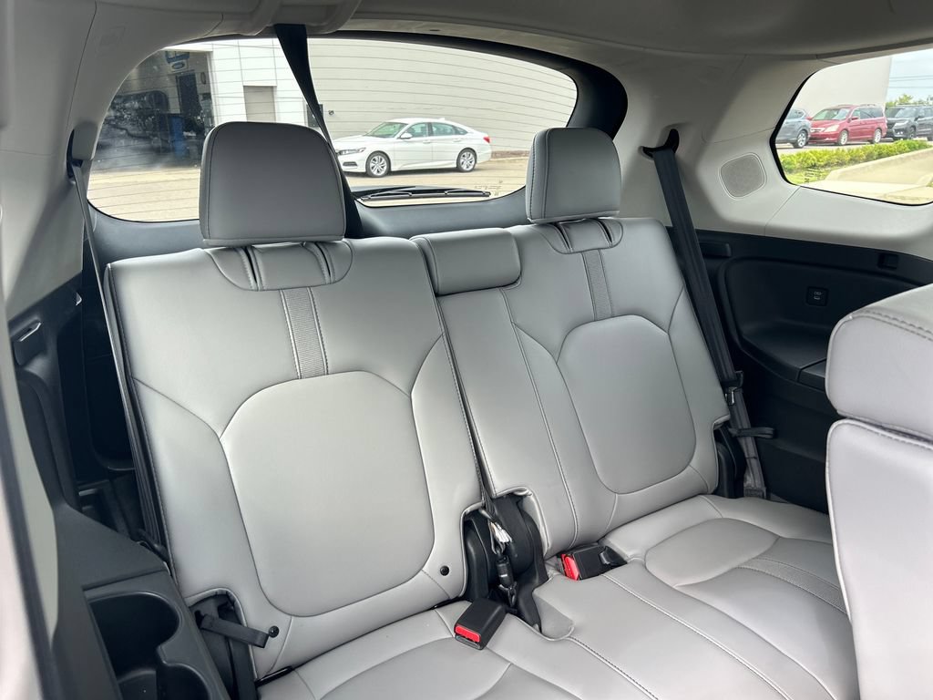 Certified 2024 Honda Pilot Touring image 12