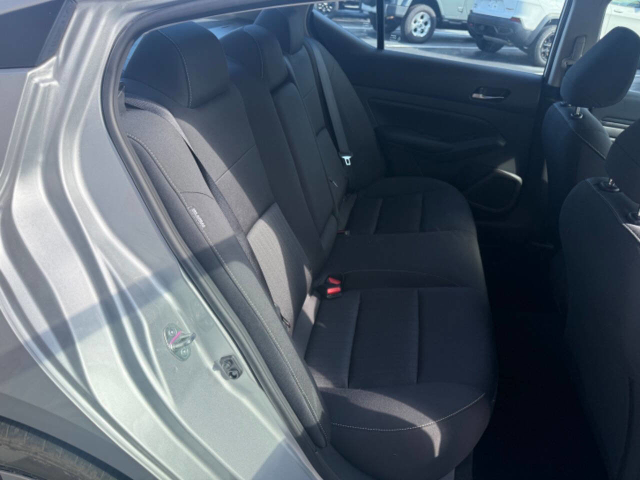 Used 2022 Nissan Altima 2.5 S image 8