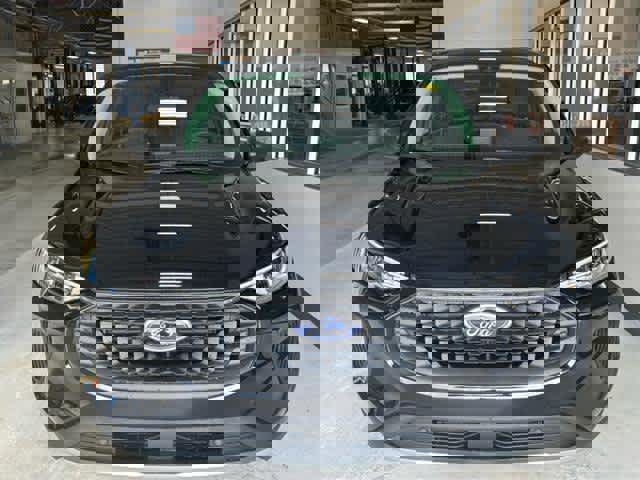 New 2025 Ford Escape Active w/ Cold Weather Package image 2