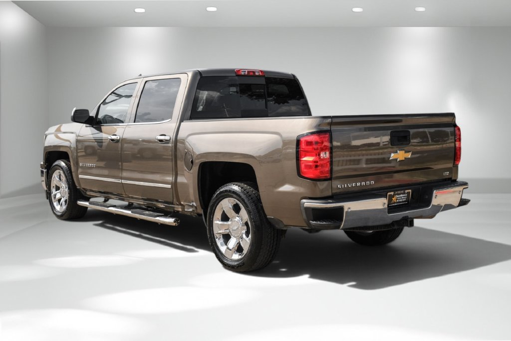 Used 2015 Chevrolet Silverado 1500 LTZ w/ LTZ Plus Package RWD image 8