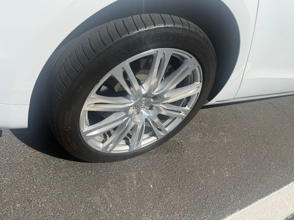Used 2015 Audi A8 L 3.0T image 9