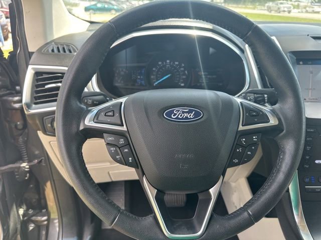 Used 2019 Ford Edge Titanium w/ Equipment Group 301A FWD image 12
