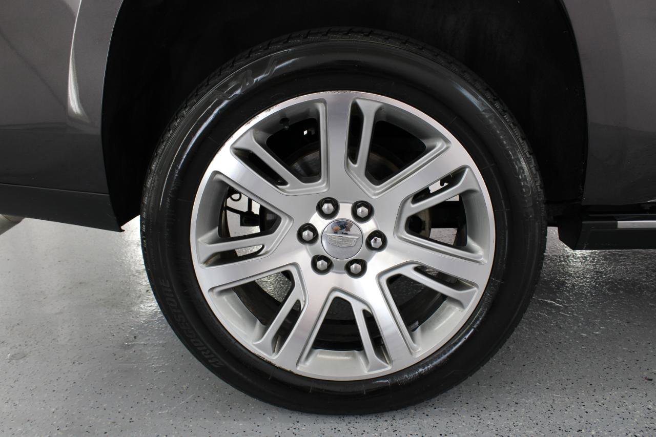 Used 2018 Cadillac Escalade Premium Luxury image 87